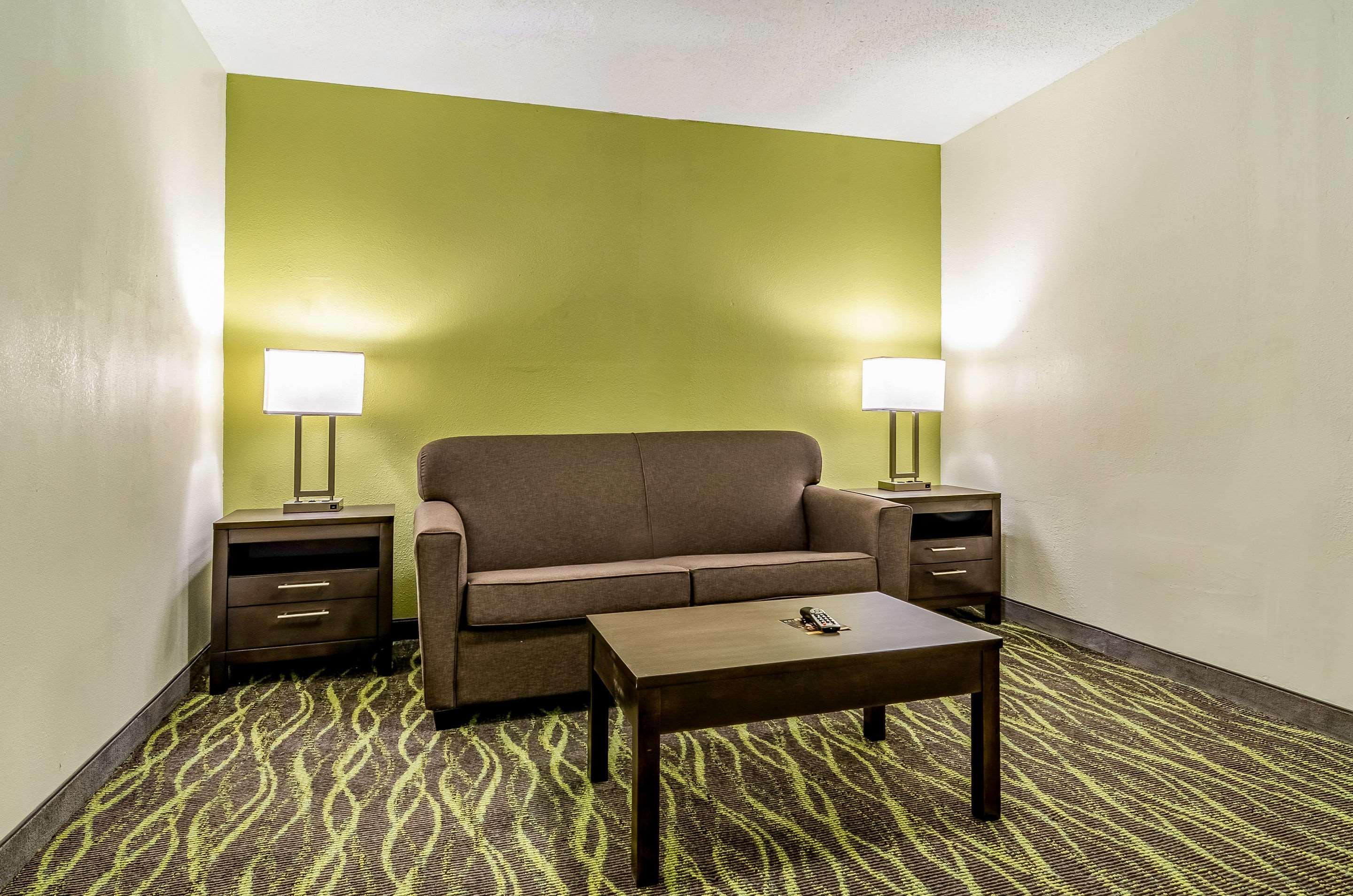Quality Inn & Suites Creedmor - Butner Creedmoor Экстерьер фото