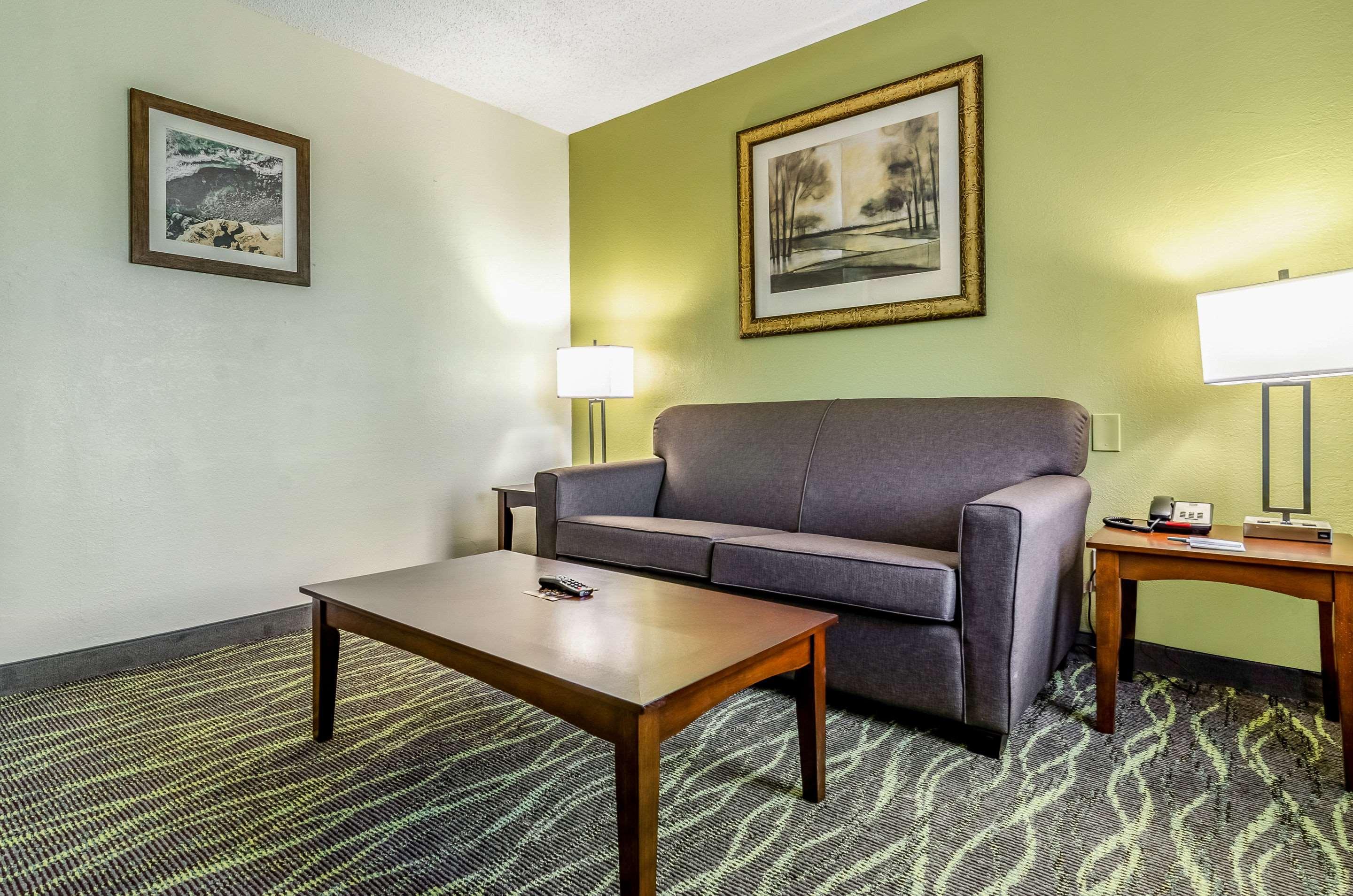 Quality Inn & Suites Creedmor - Butner Creedmoor Экстерьер фото