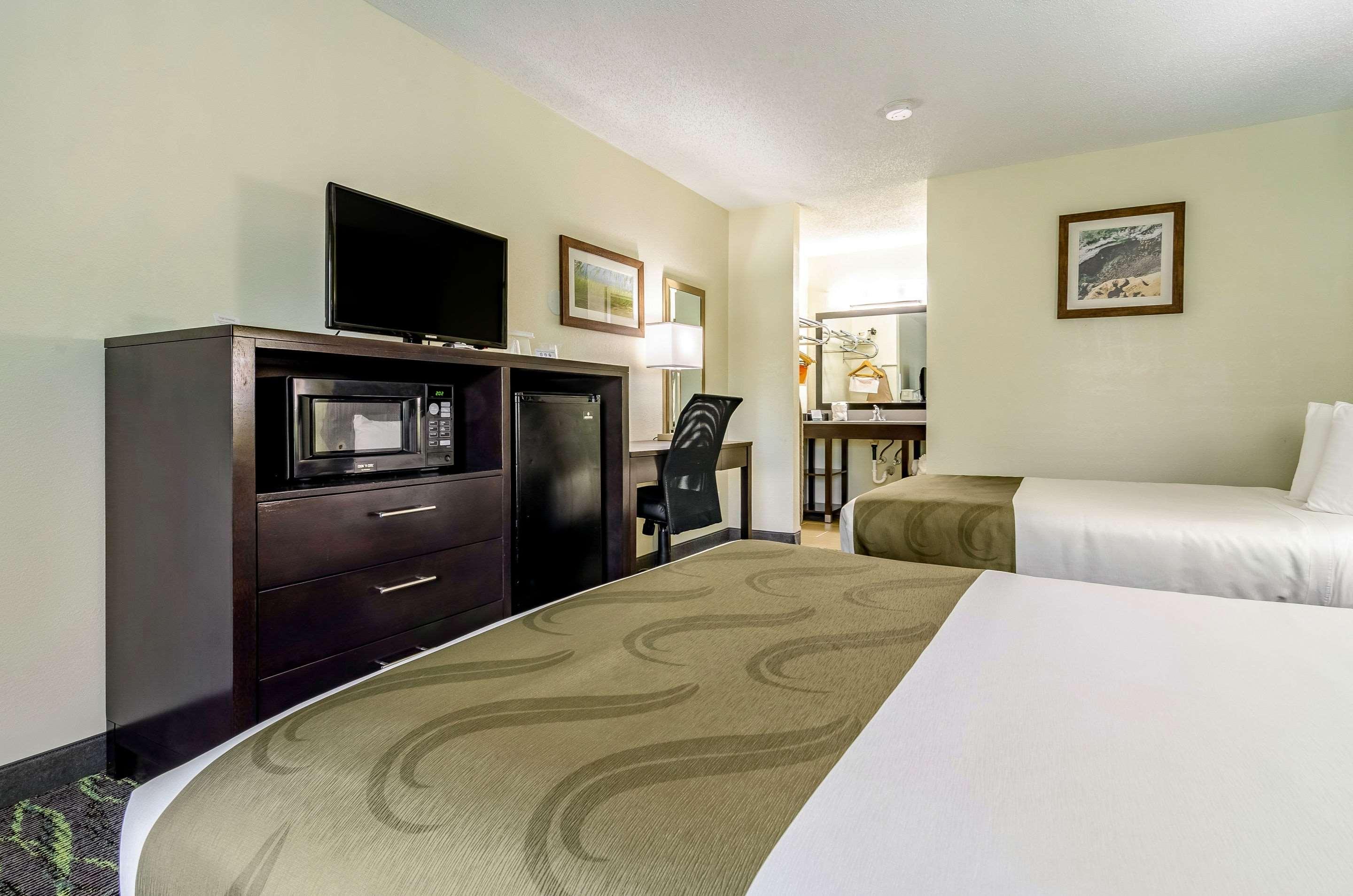 Quality Inn & Suites Creedmor - Butner Creedmoor Экстерьер фото