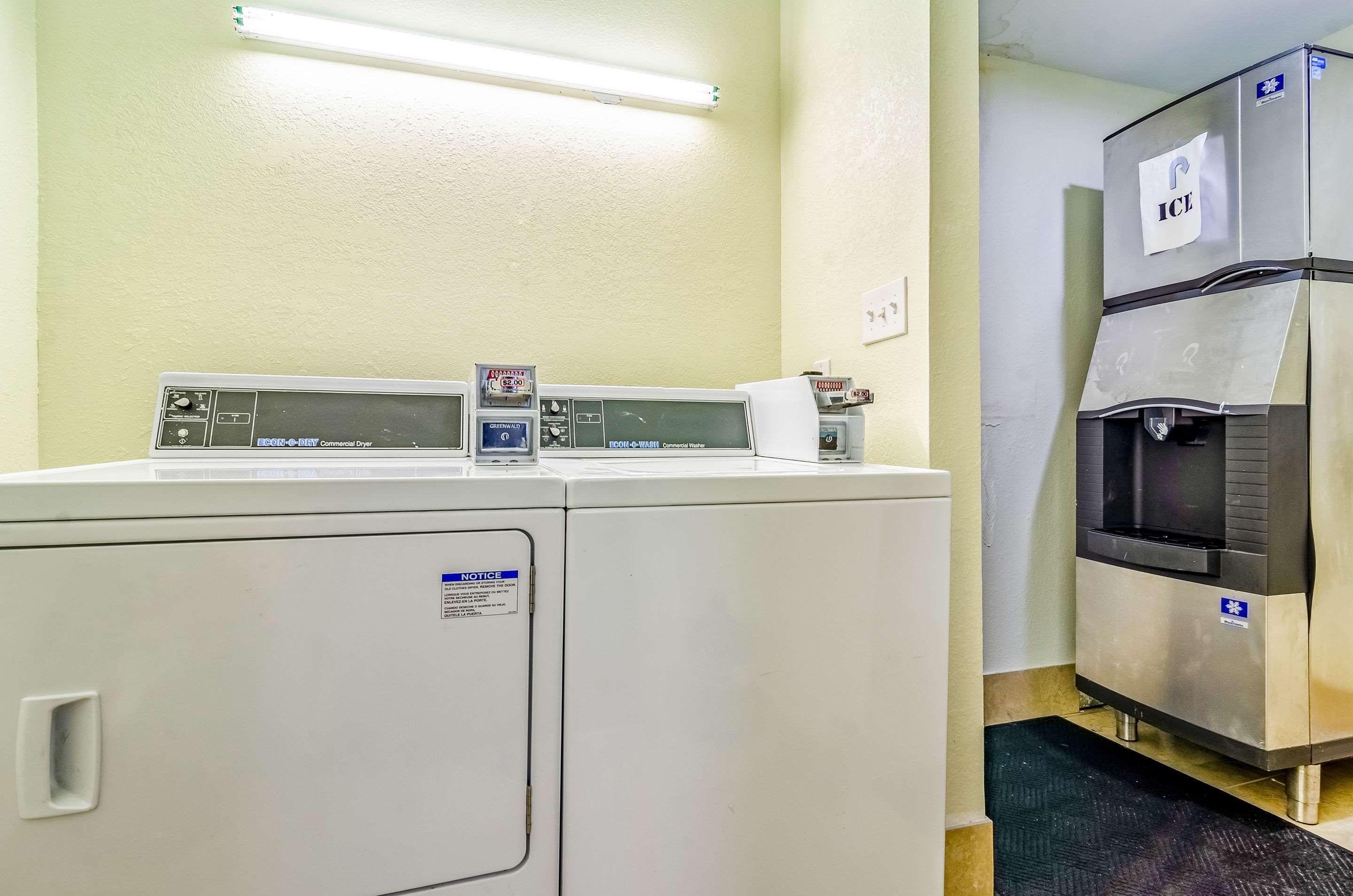 Quality Inn & Suites Creedmor - Butner Creedmoor Экстерьер фото