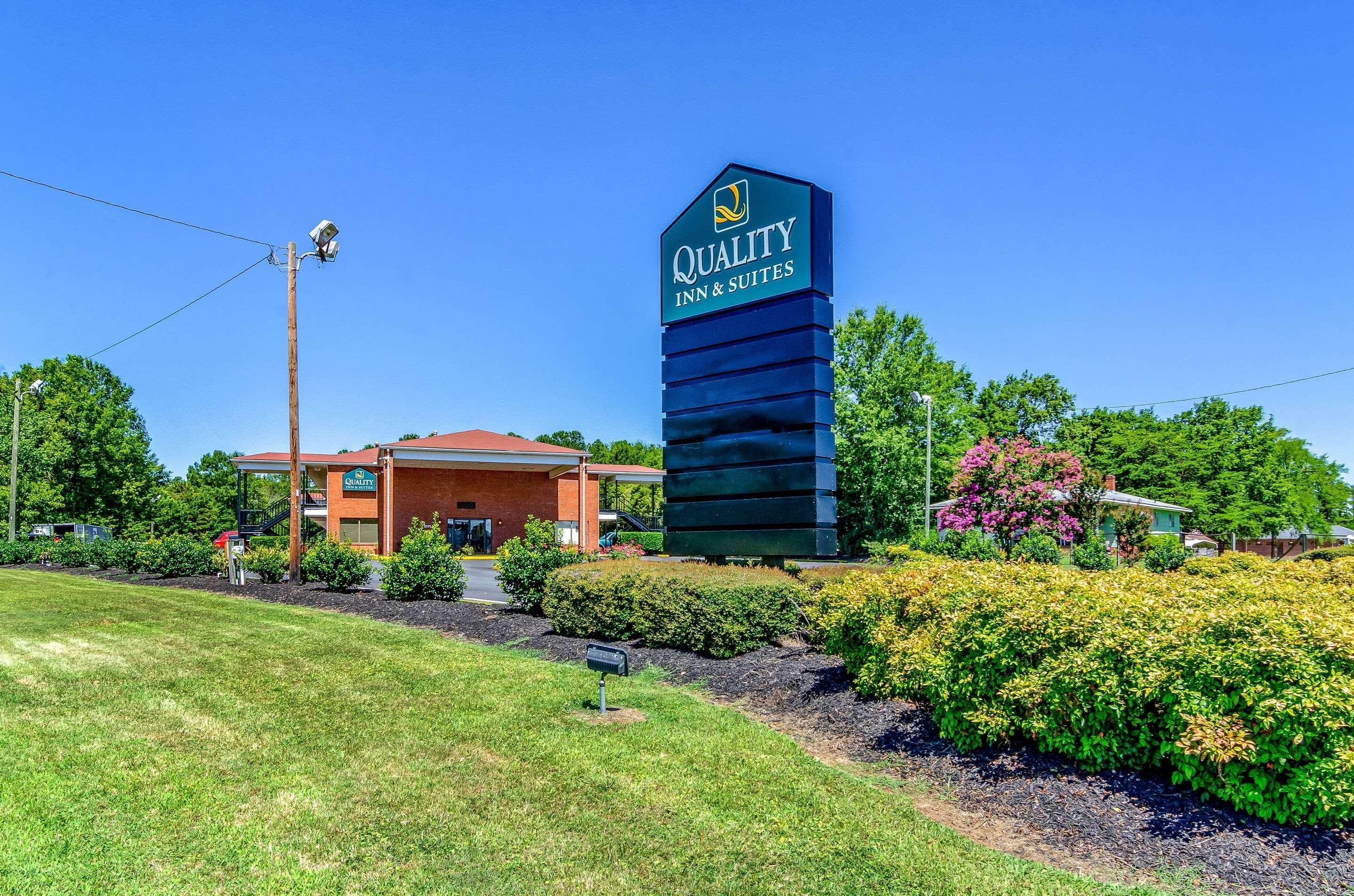 Quality Inn & Suites Creedmor - Butner Creedmoor Экстерьер фото