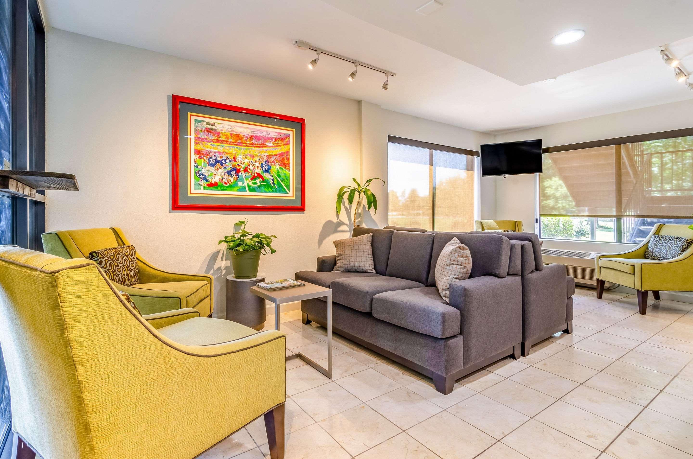 Quality Inn & Suites Creedmor - Butner Creedmoor Экстерьер фото